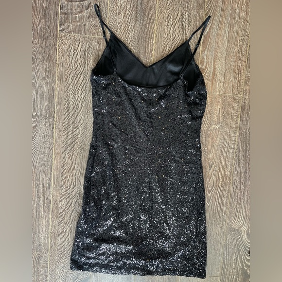 Black sequin dress (Small) - Picture 5 of 8